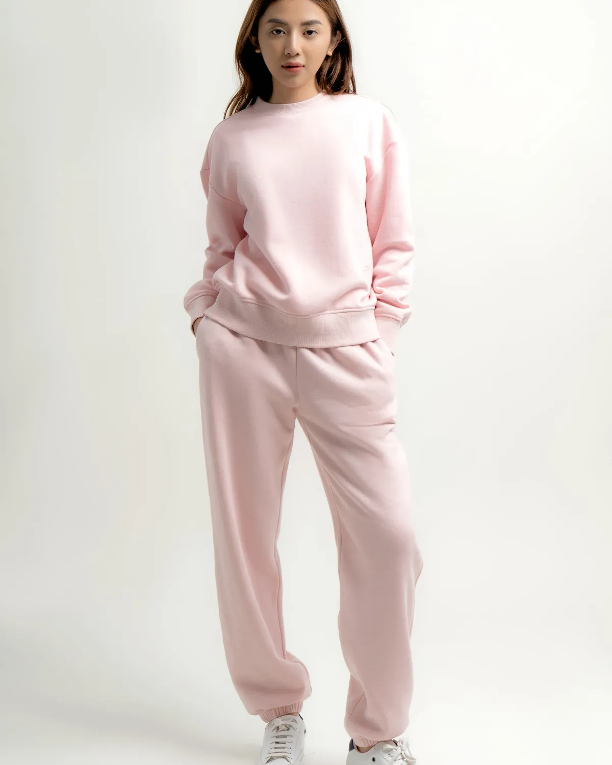 Áo sweatshirt nữ croptop thêu.REGULAR - 2