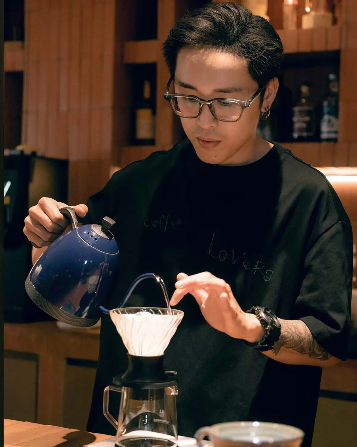 Áo thun nam trang trí thêu S.Cafe form loose - 2