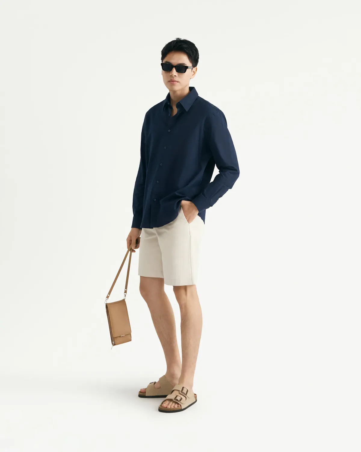Quần short nam basic mềm mịn, đứng form. Straight - 2