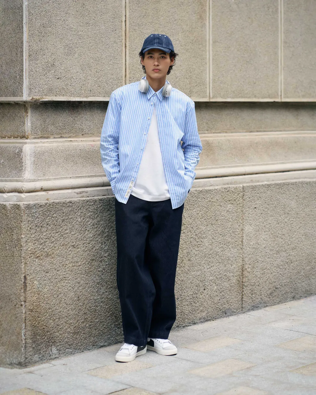 Áo sơ mi nam xanh tay dài kẻ sọc form loose - 2