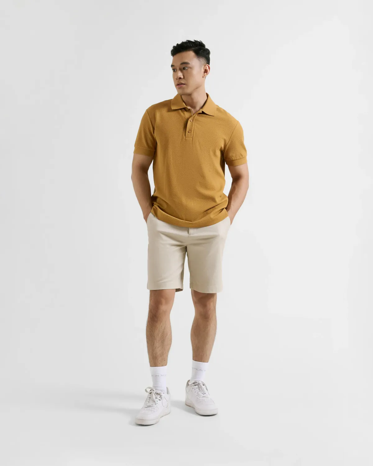 Quần short nam trên đầu gối form straight - 1