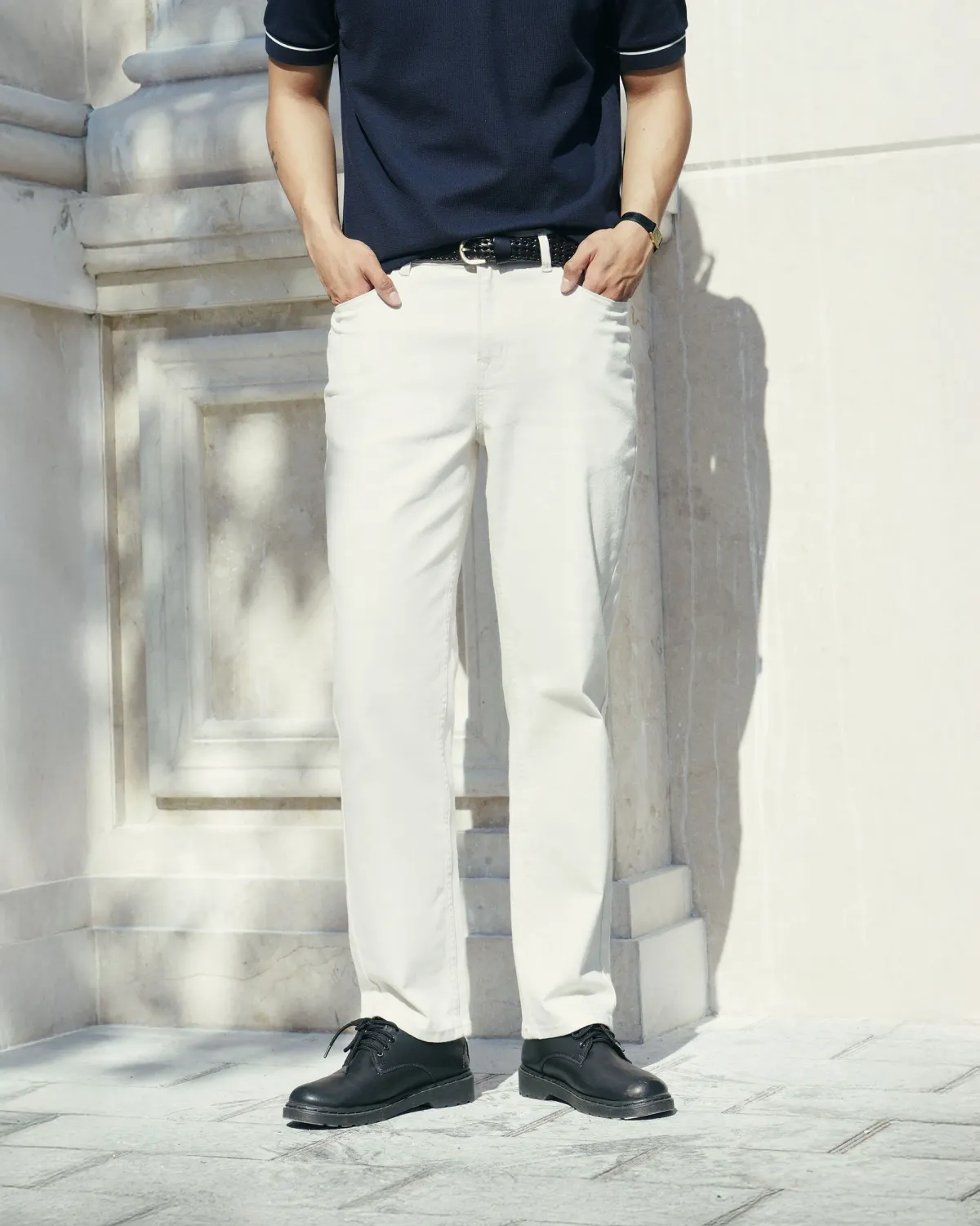 Quần denim nam thêu nhỏ. Tapered - 1