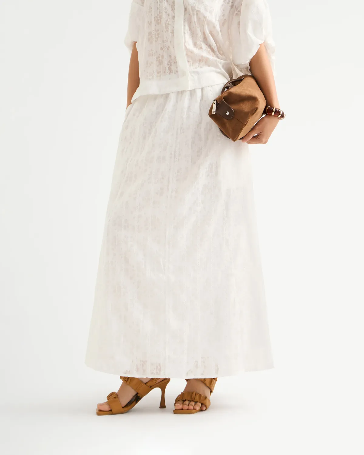 10F25SKIW009_White (4).jpg