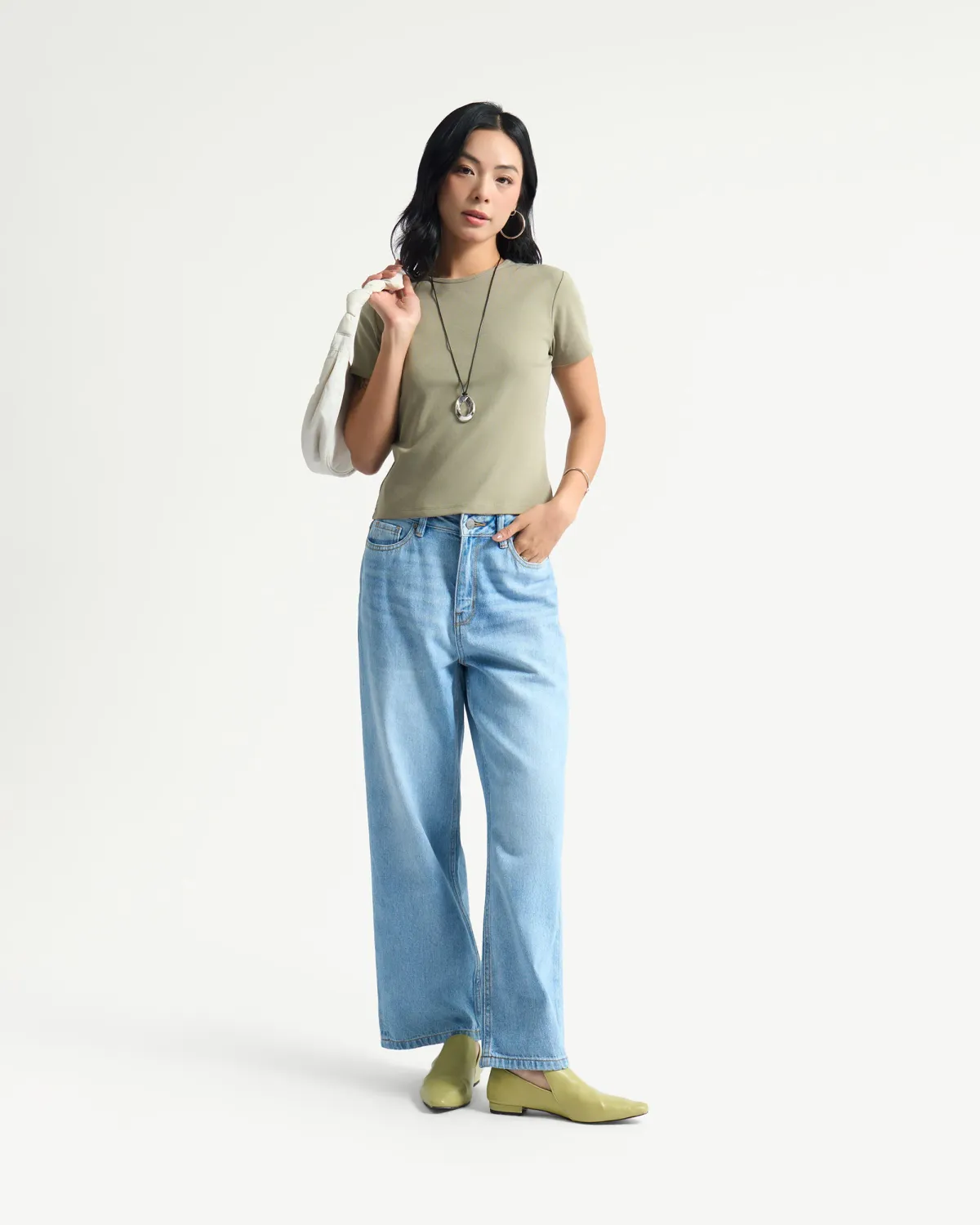 Áo thun nữ tay ngắn cổ tròn form fitted - 2