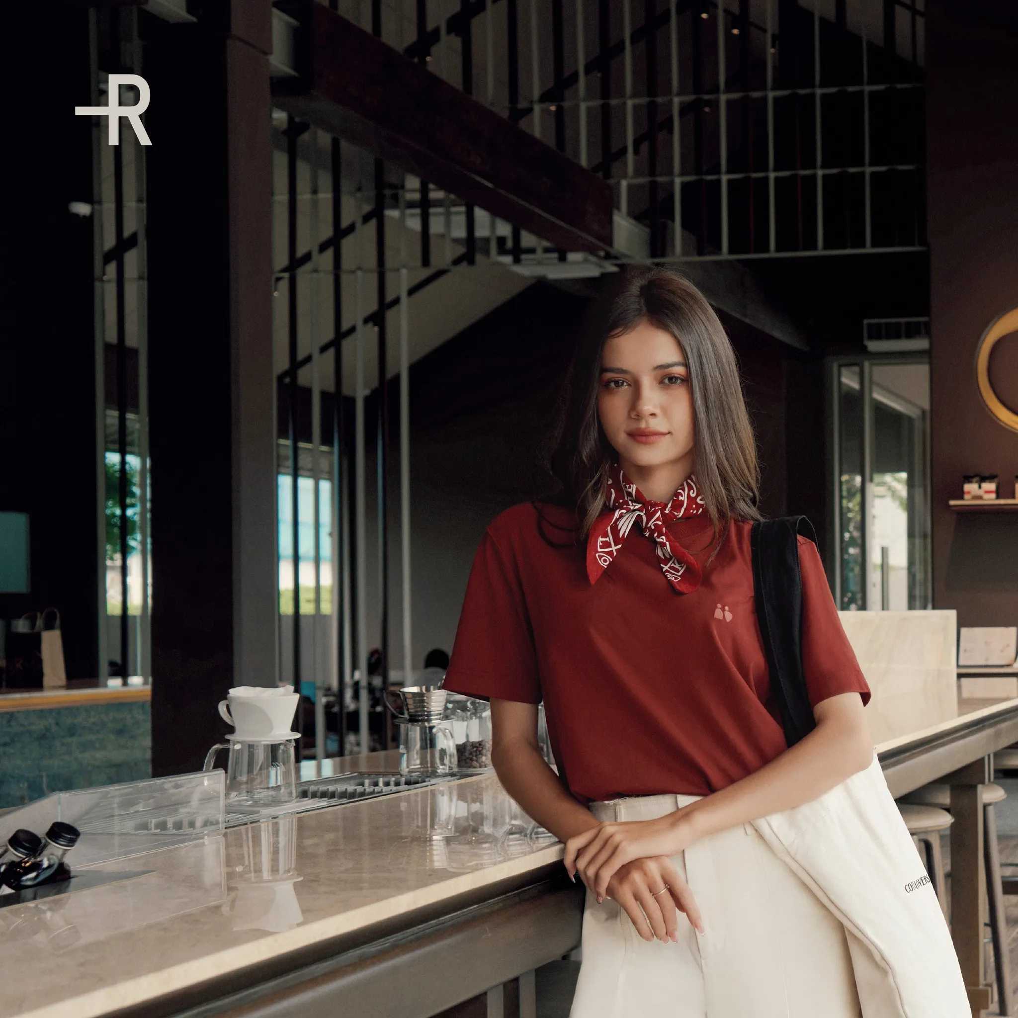 áo thun đỏ cho ngày halloween