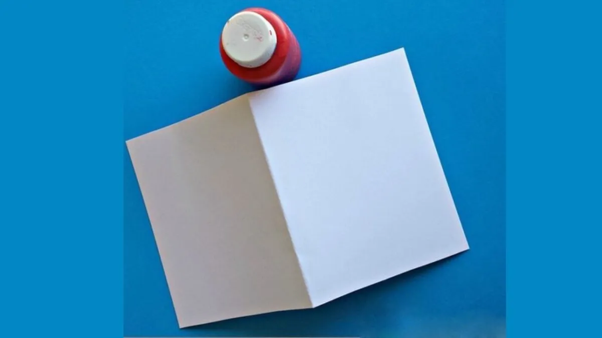 gấp đôi tờ giấy a4