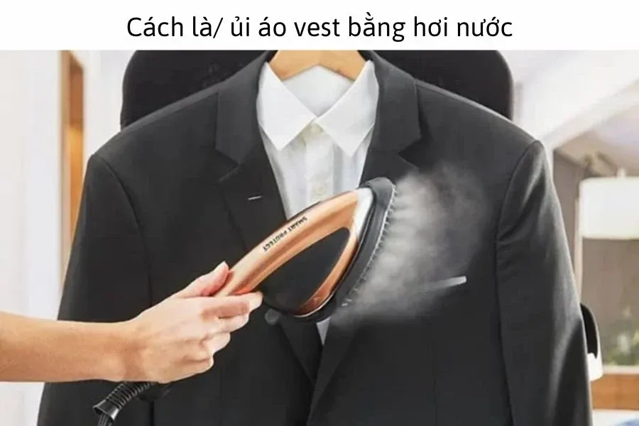Sử dụng bàn là bằng hơi nước để giúp chiếc áo của bạn được phẳng, bền đẹp hơn rất nhiều so với bàn là khô thông thường.