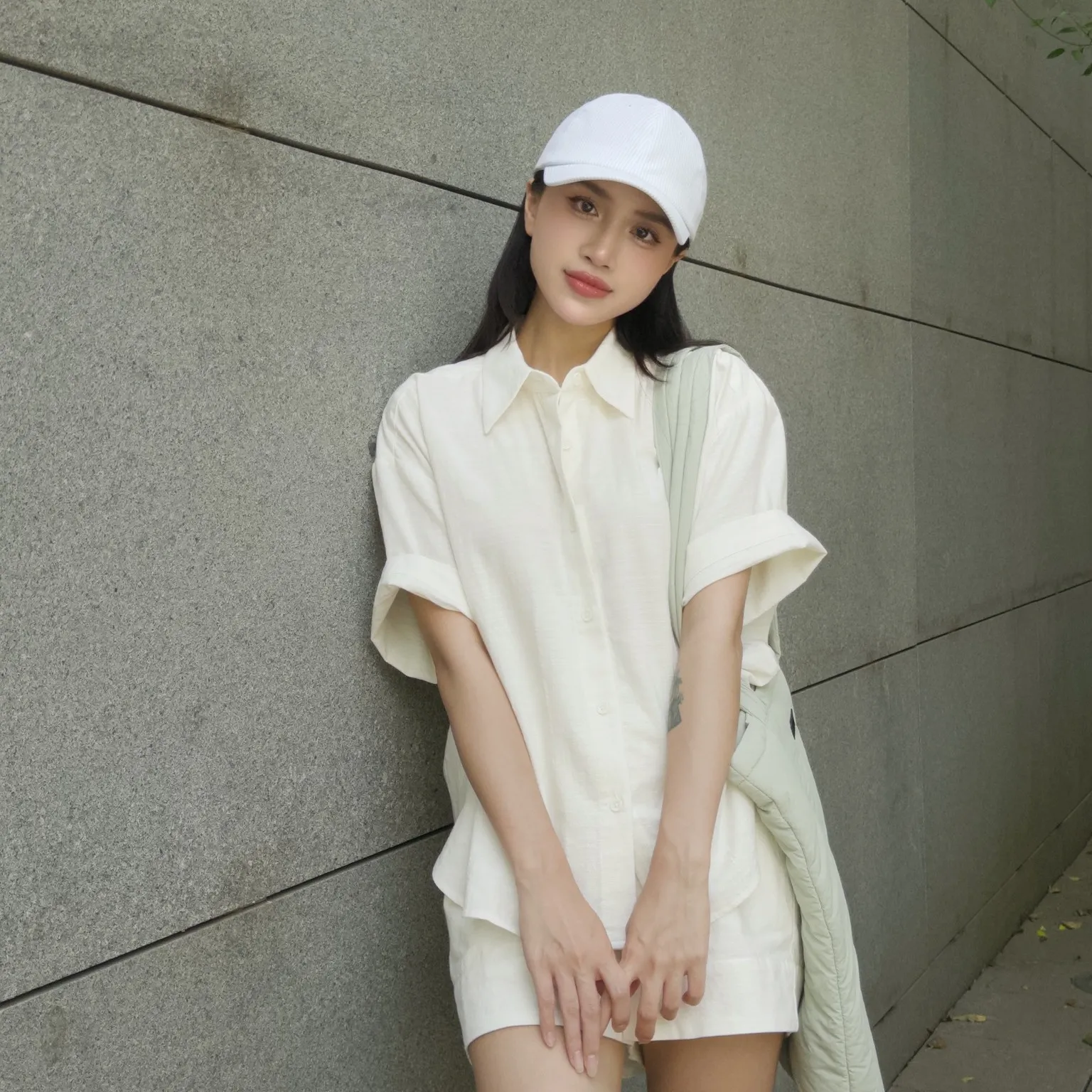 Minimalism là xu hướng thiết kế phản ánh lối sống tinh tế và bền vững (Nguồn: Routine)