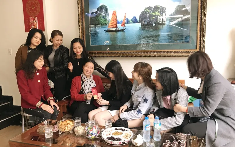 đến thăm nhà thầy cô