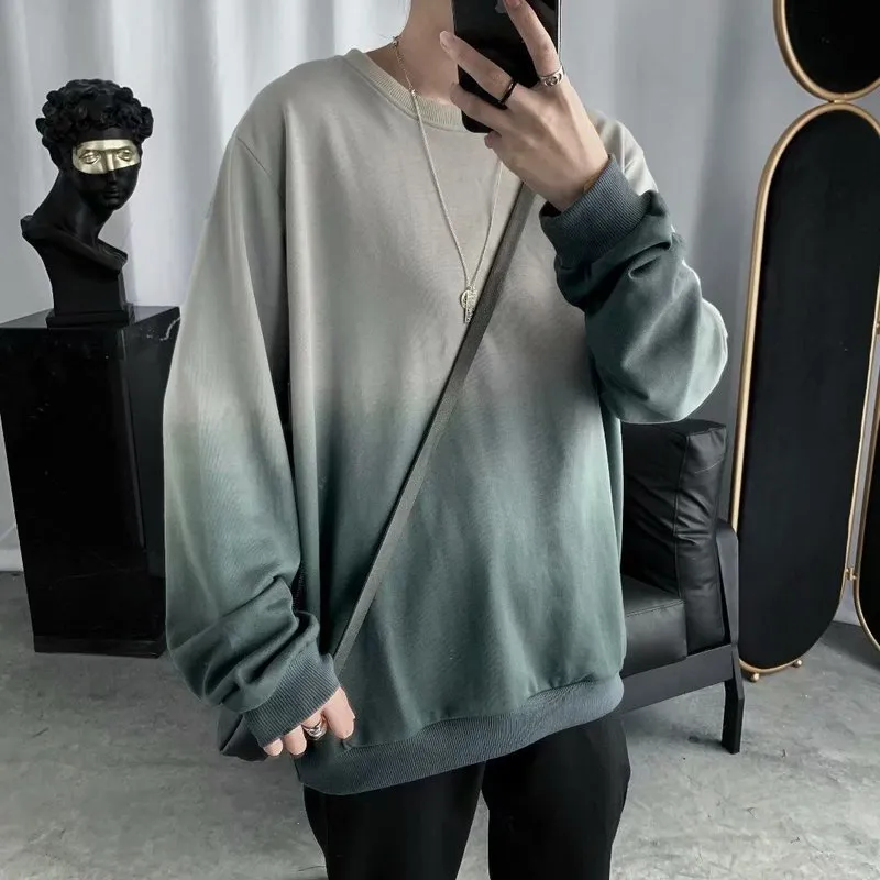 Áo Sweater đươc giới trẻ ưa chuộng và sử dụng bởi màu sắc nổi bật và hiệu ứng đặc biệt của áo