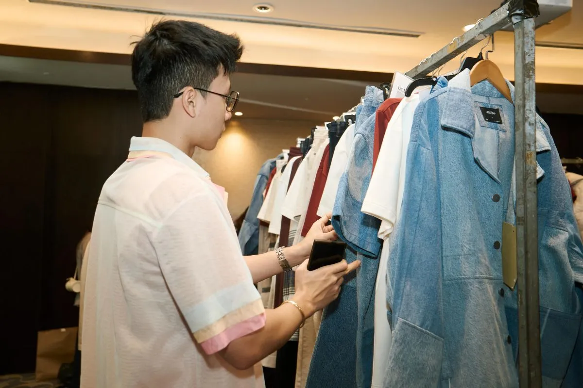 hậu trường check kiểm tra trước show