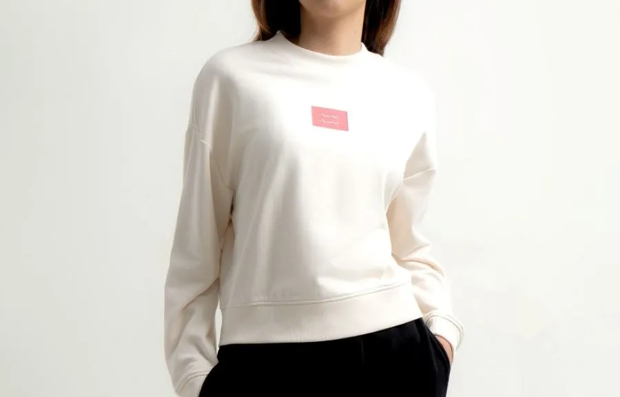 Áo sweatshirt in là item năng động trẻ trung vừa ra mắt